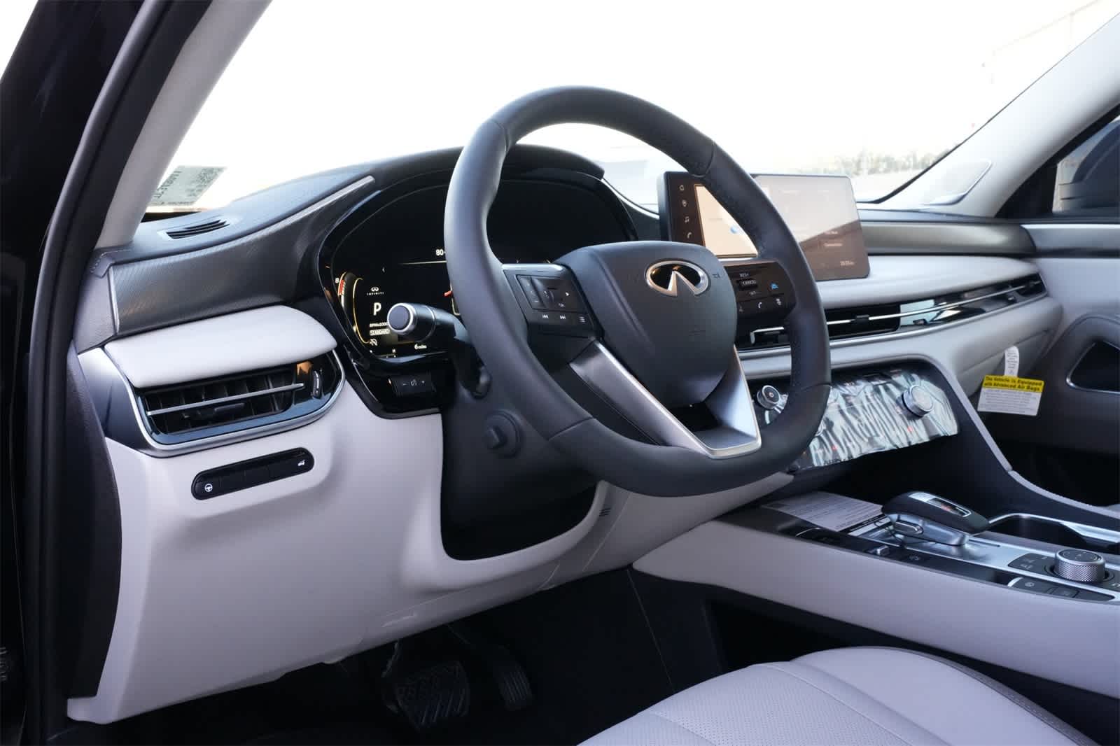 Thumbnail: 2026 INFINITI QX60 - 16