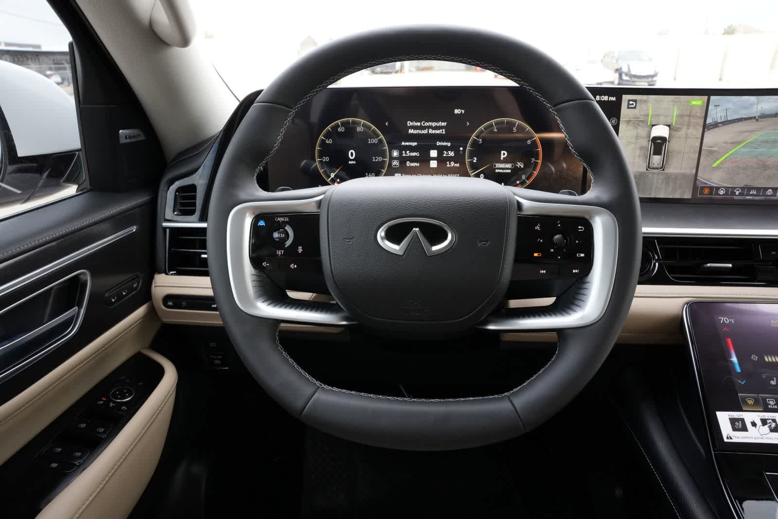 Thumbnail: 2026 INFINITI QX80 - 9