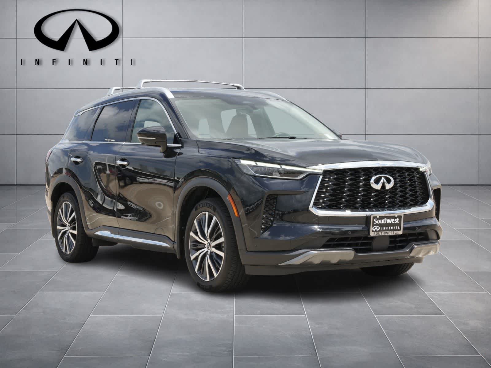 Thumbnail: 2023 INFINITI QX60 - 3