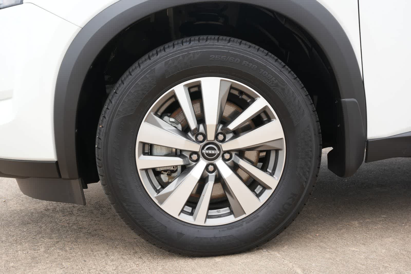 Thumbnail: 2025 Nissan Pathfinder - 24