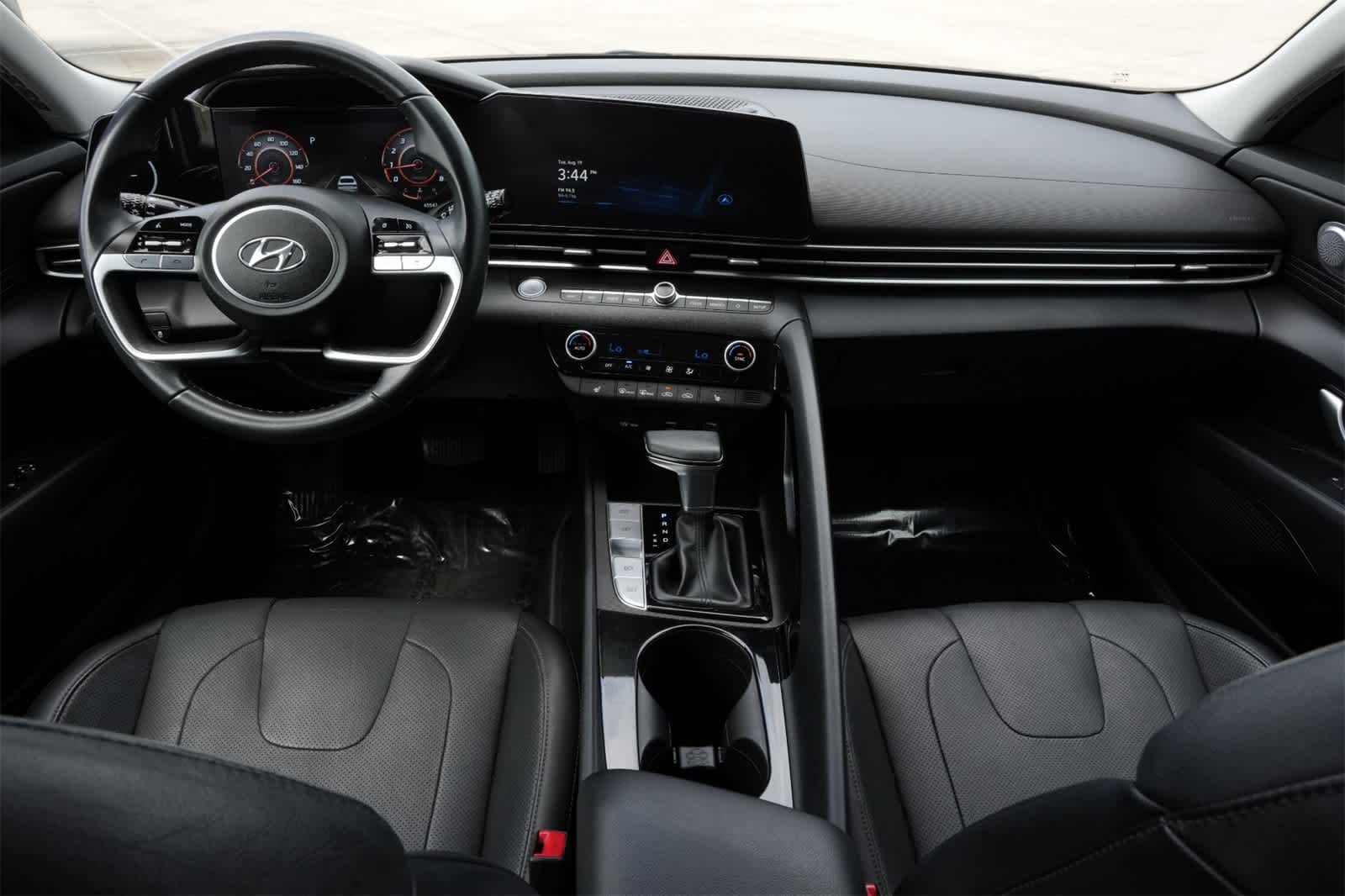 Thumbnail: 2023 Hyundai Elantra - 7