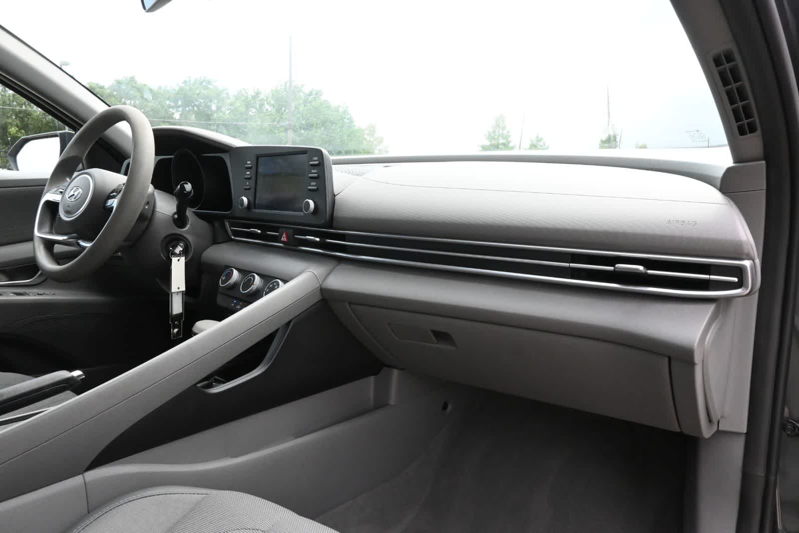Thumbnail: 2021 Hyundai Elantra - 22