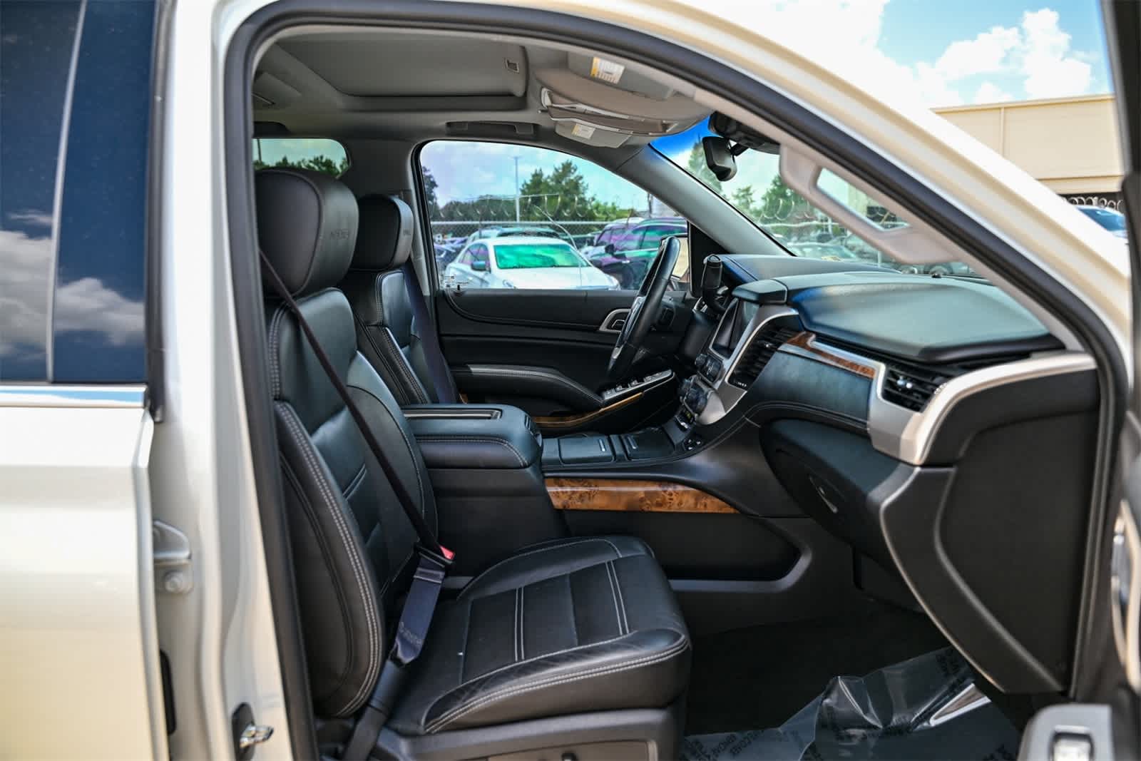 Thumbnail: 2015 GMC Yukon - 22