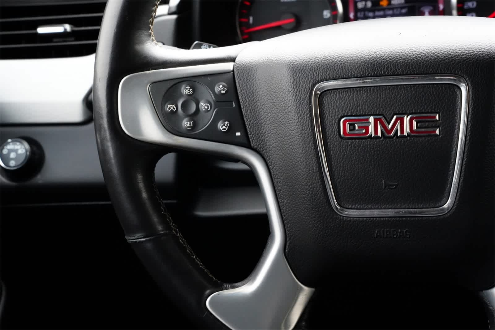 Thumbnail: 2016 GMC Yukon - 10