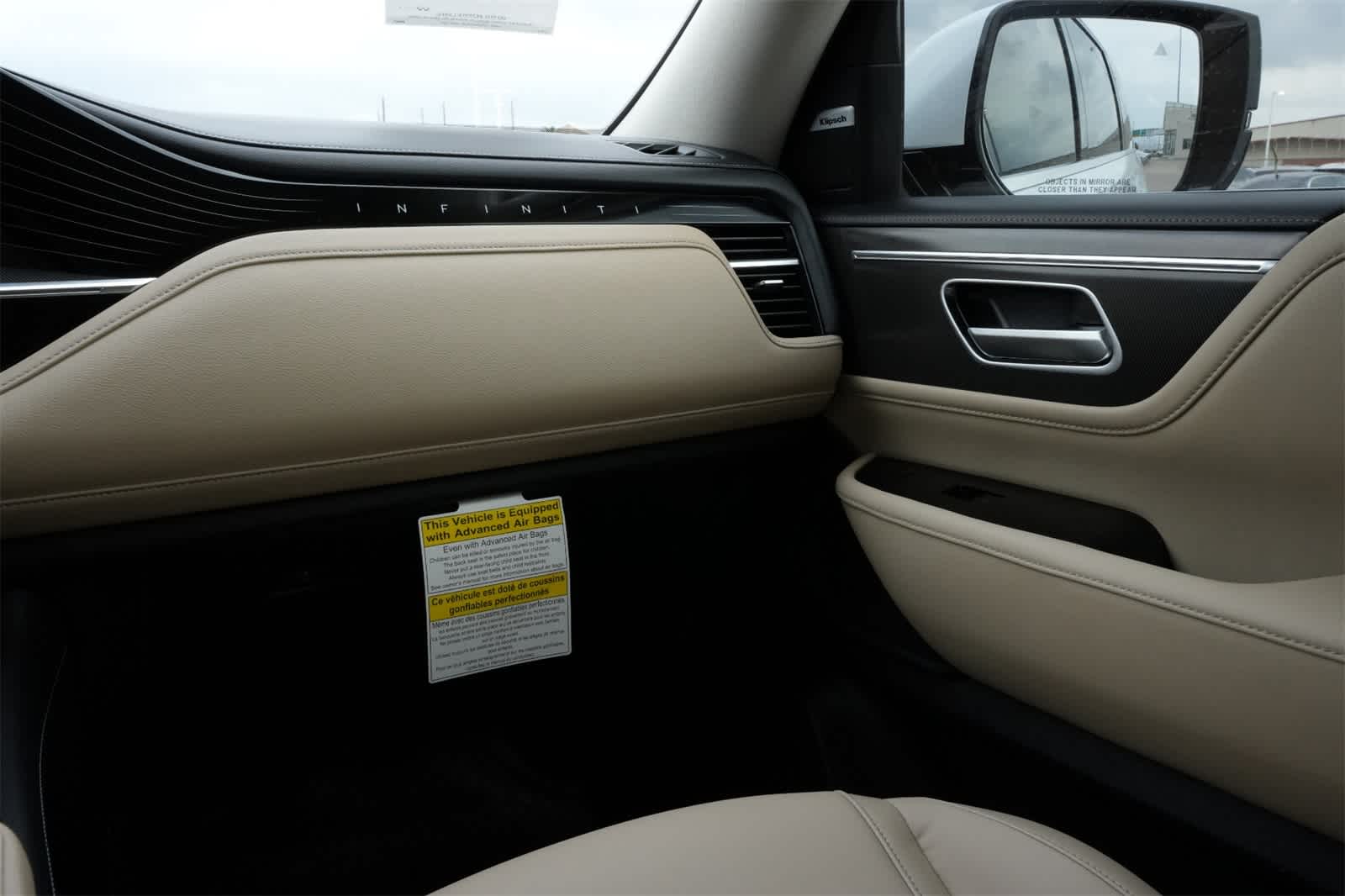 Thumbnail: 2026 INFINITI QX80 - 8