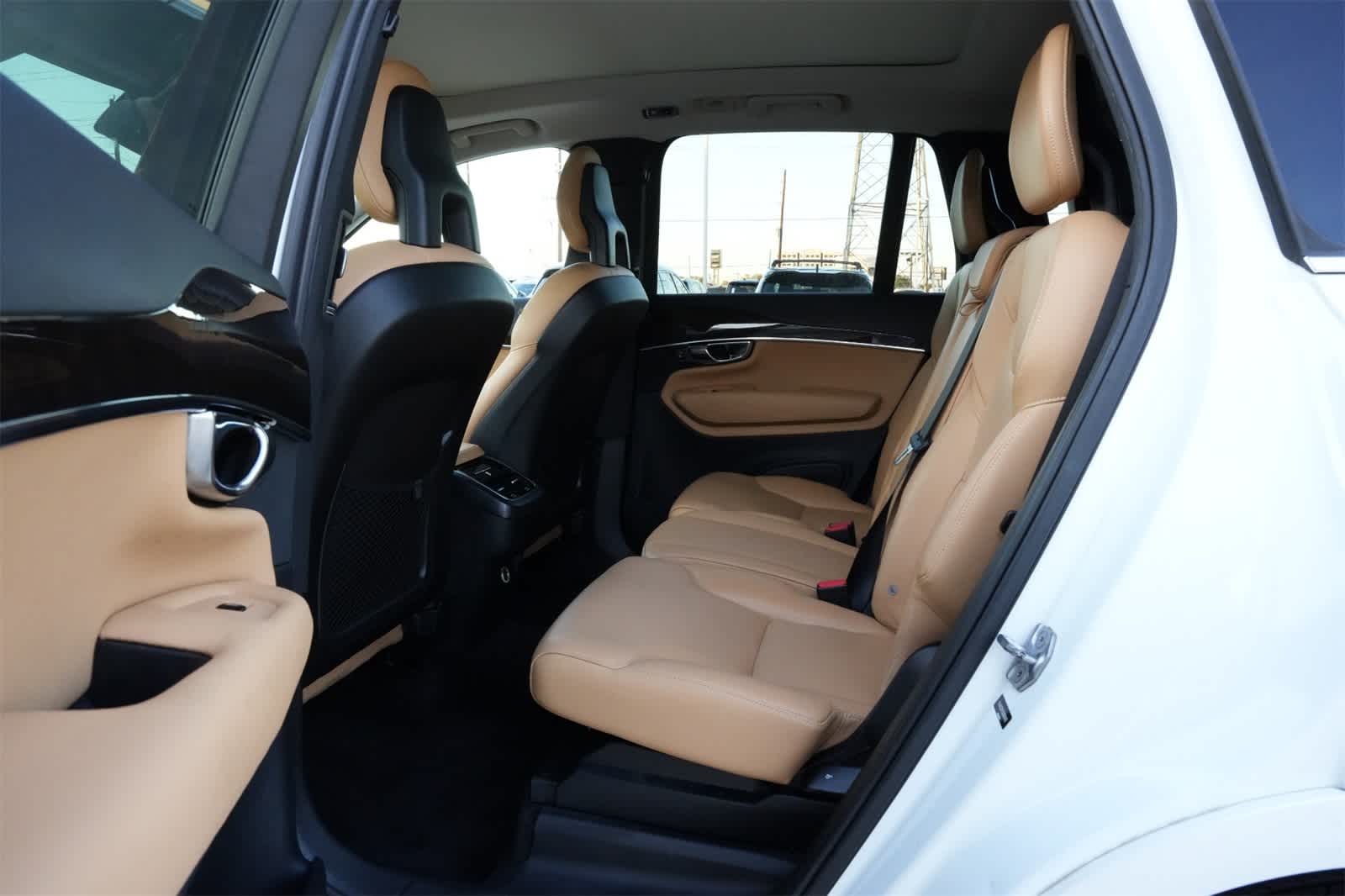 Thumbnail: 2016 Volvo XC90 - 19