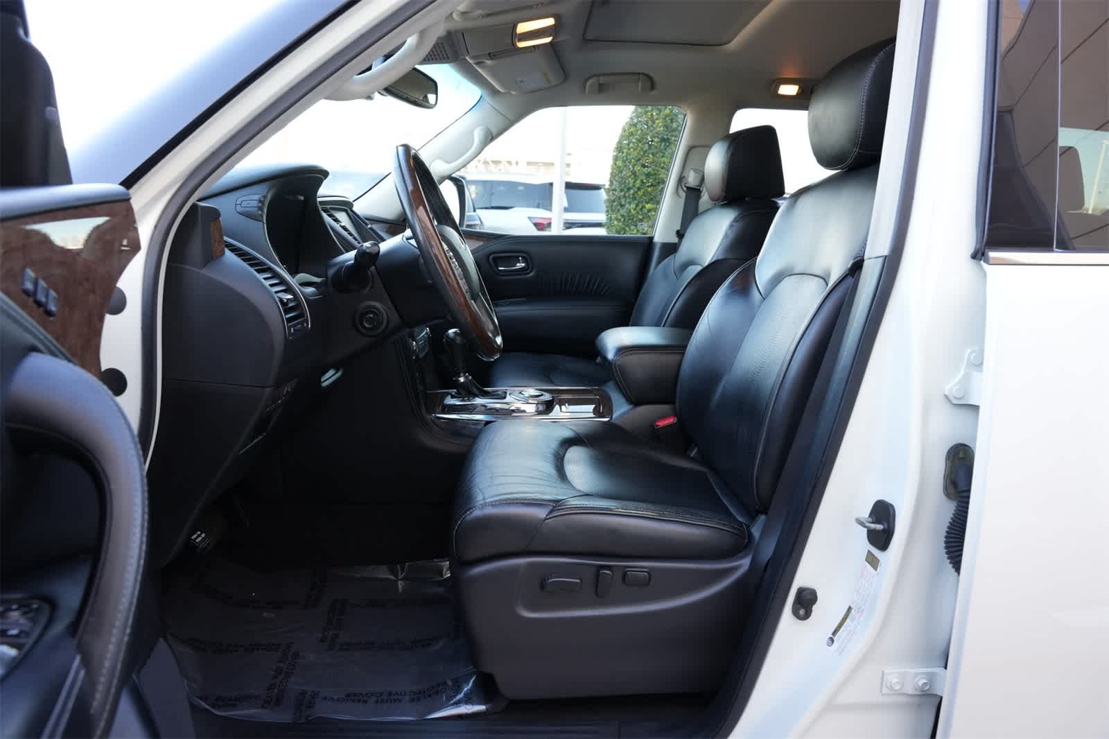 Thumbnail: 2017 INFINITI QX80 - 15