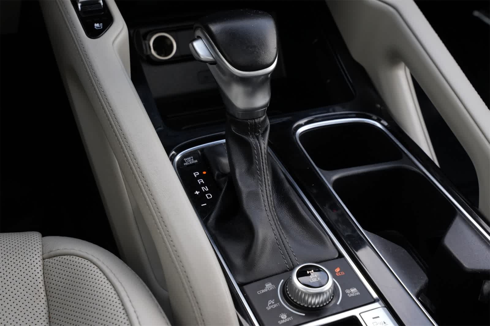 Thumbnail: 2020 Kia Telluride - 15