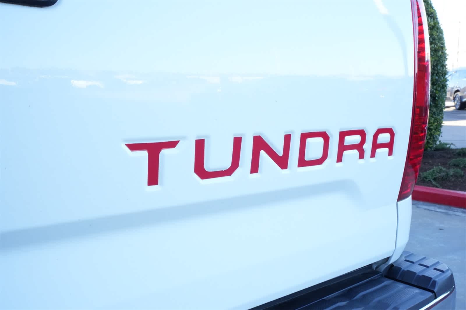 Thumbnail: 2018 Toyota Tundra - 20