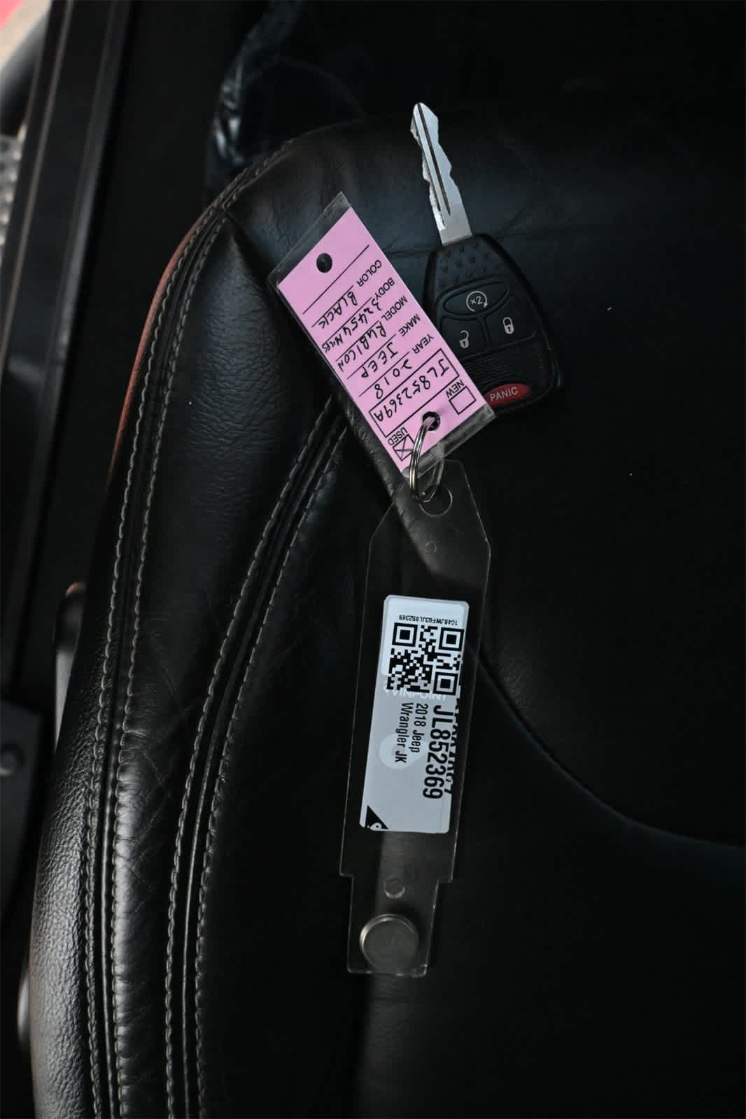 Thumbnail: 2018 Jeep Wrangler - 28