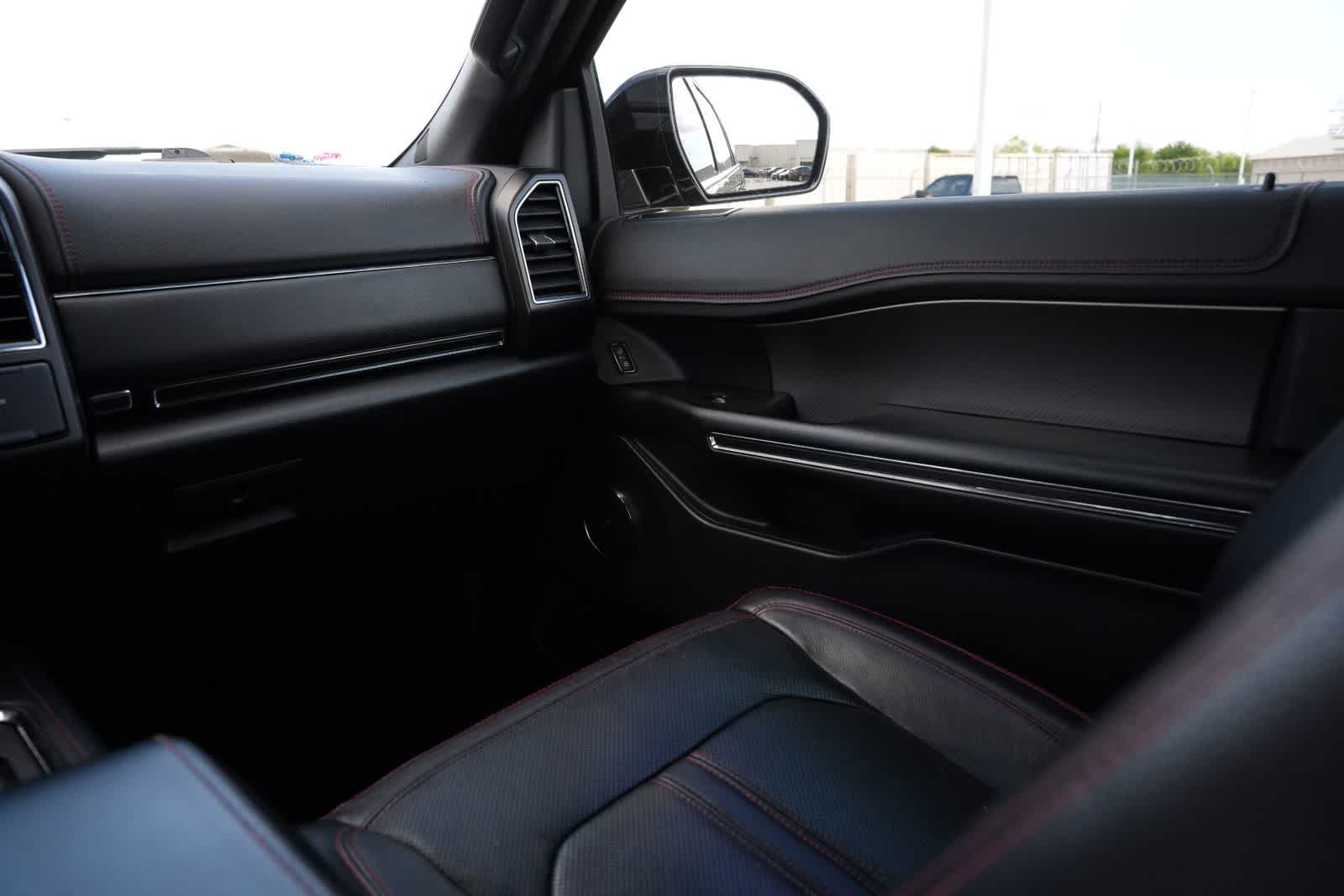 Thumbnail: 2019 Ford Expedition - 8