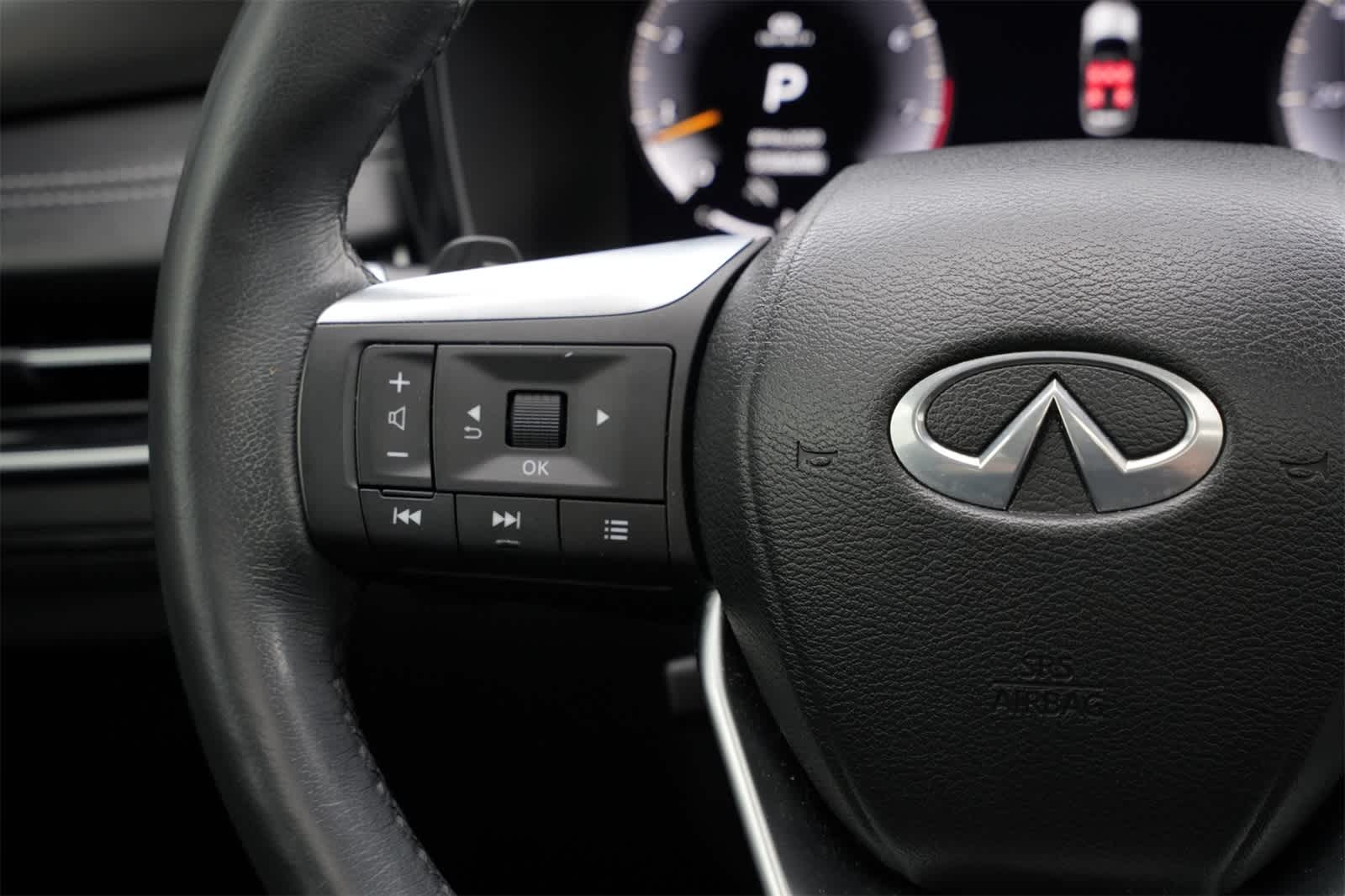 Thumbnail: 2023 INFINITI QX60 - 10