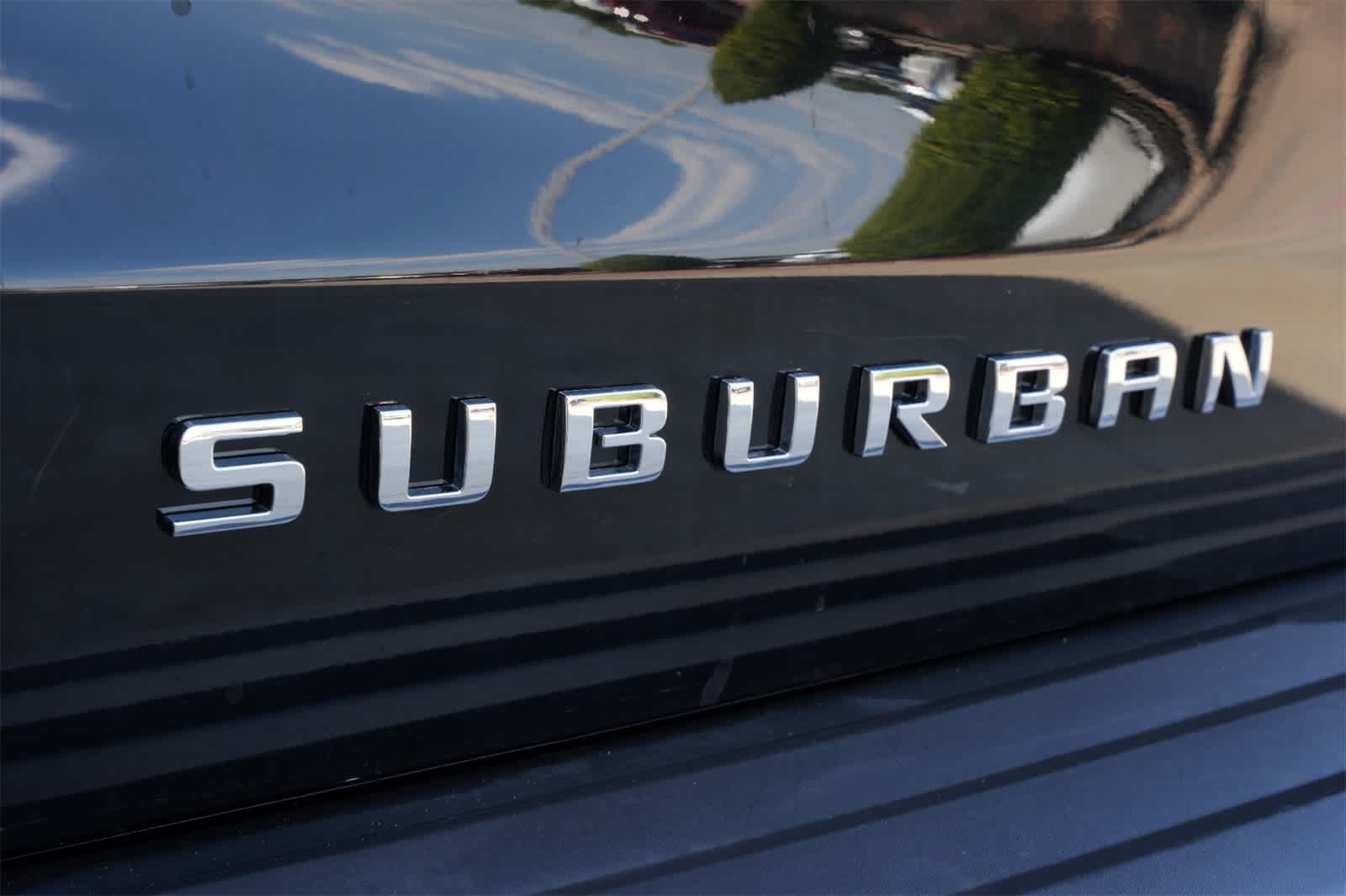 Thumbnail: 2019 Chevrolet Suburban - 20
