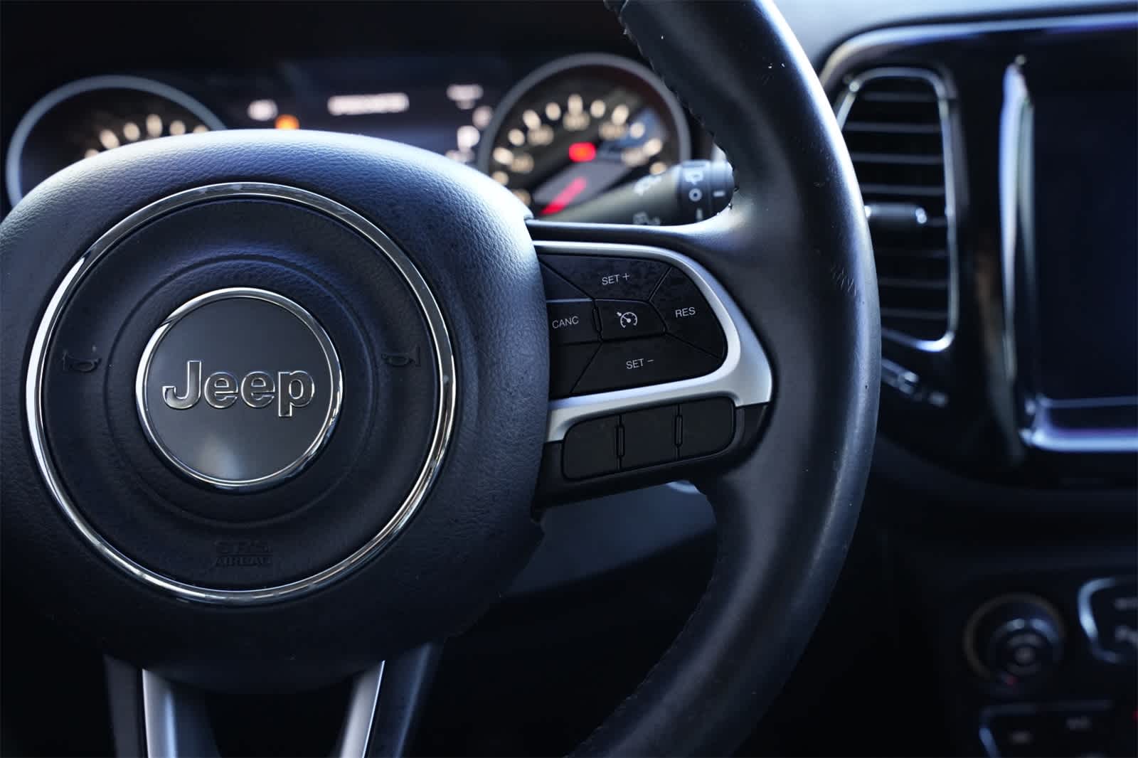 Thumbnail: 2019 Jeep Compass - 11