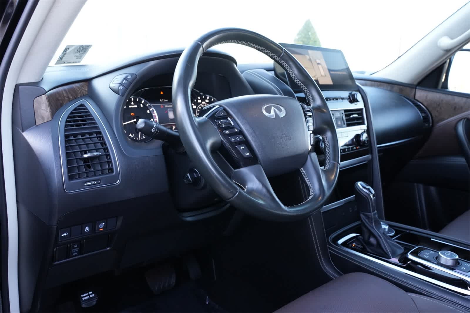 Thumbnail: 2023 INFINITI QX80 - 15