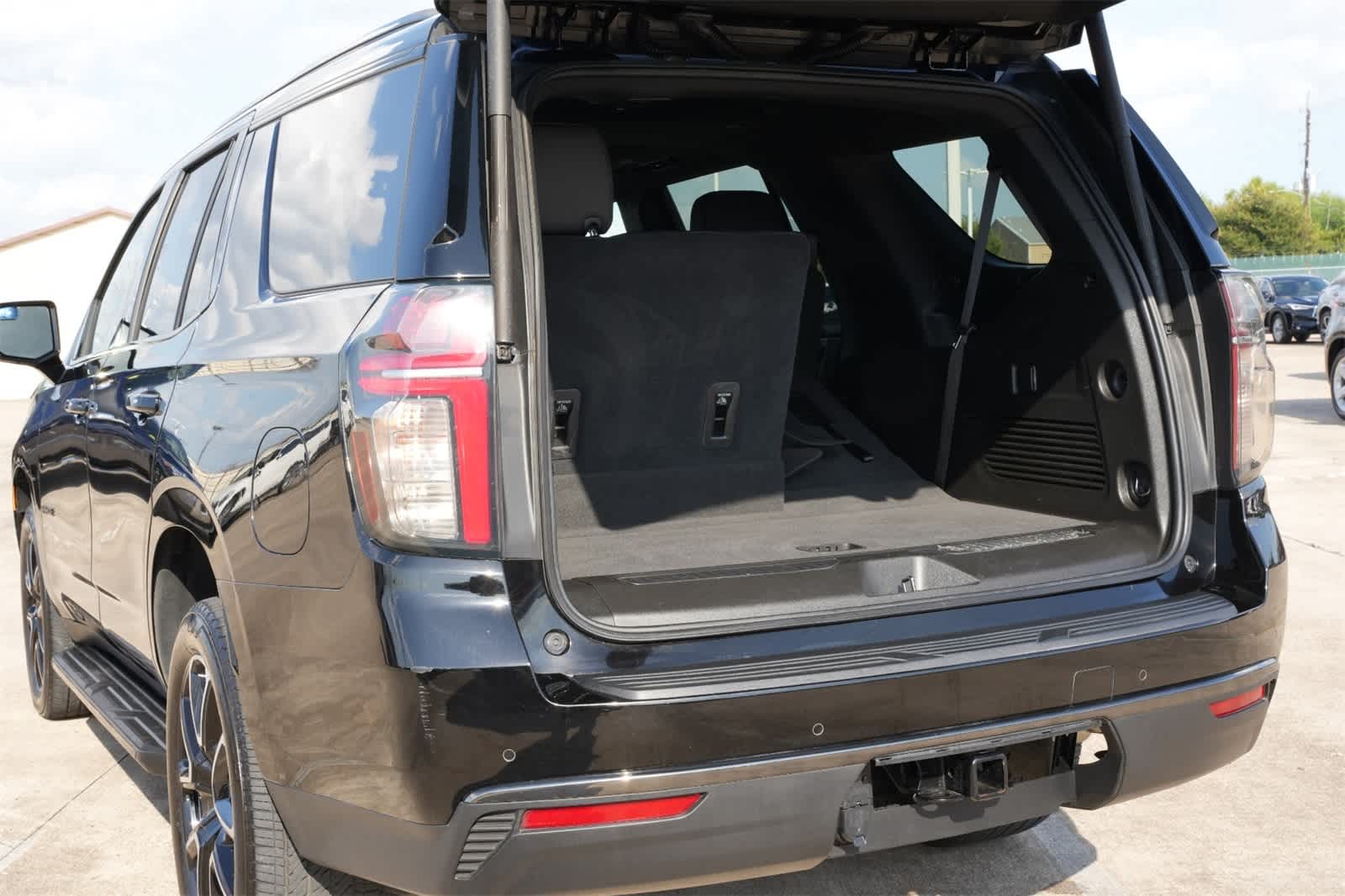 Thumbnail: 2021 Chevrolet Tahoe - 20