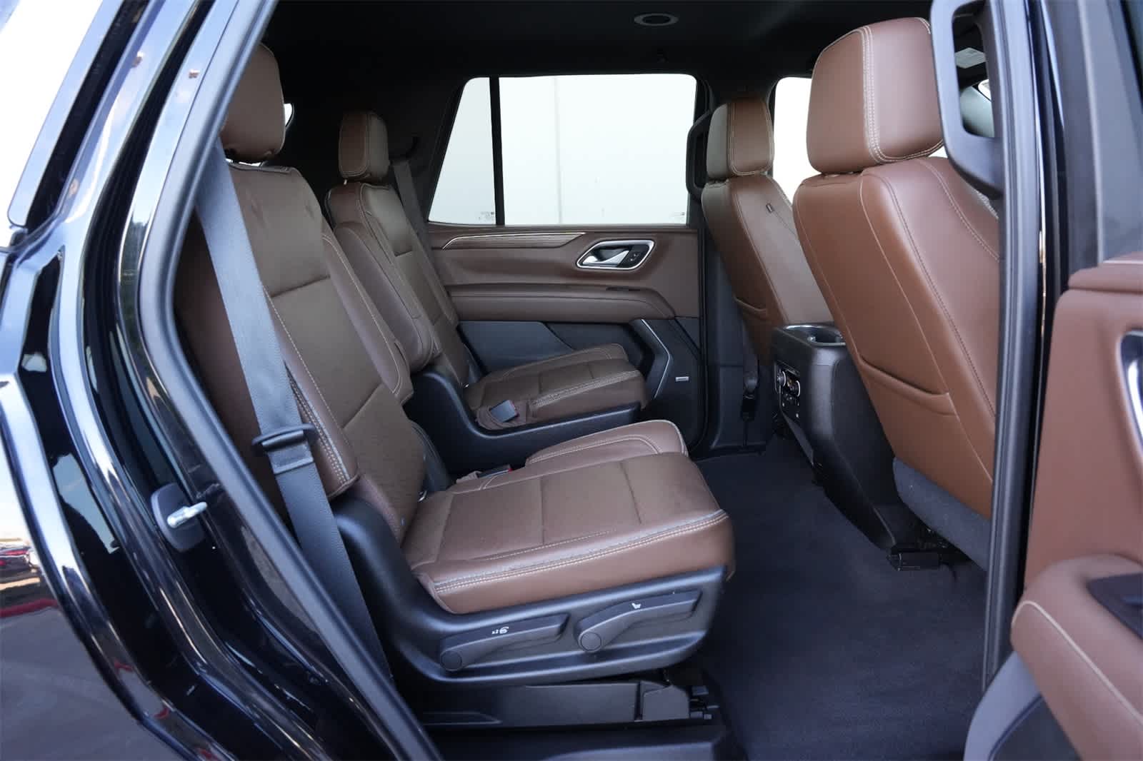 Thumbnail: 2021 Chevrolet Tahoe - 23