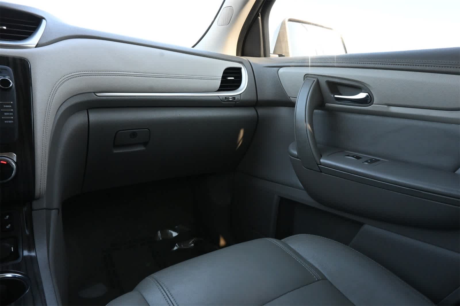Thumbnail: 2014 Chevrolet Traverse - 7