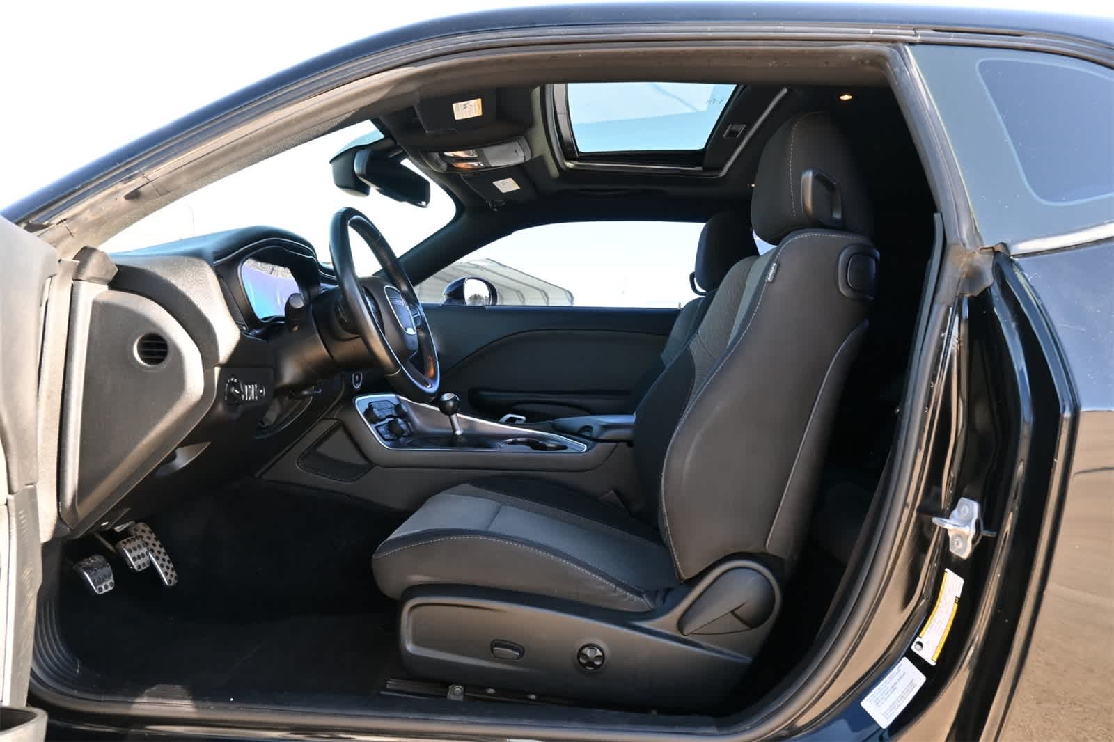 Thumbnail: 2015 Dodge Challenger - 15