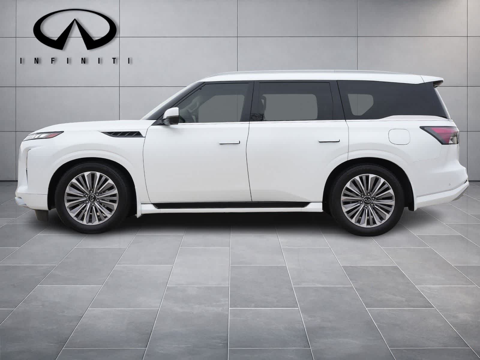 Thumbnail: 2026 INFINITI QX80 - 4