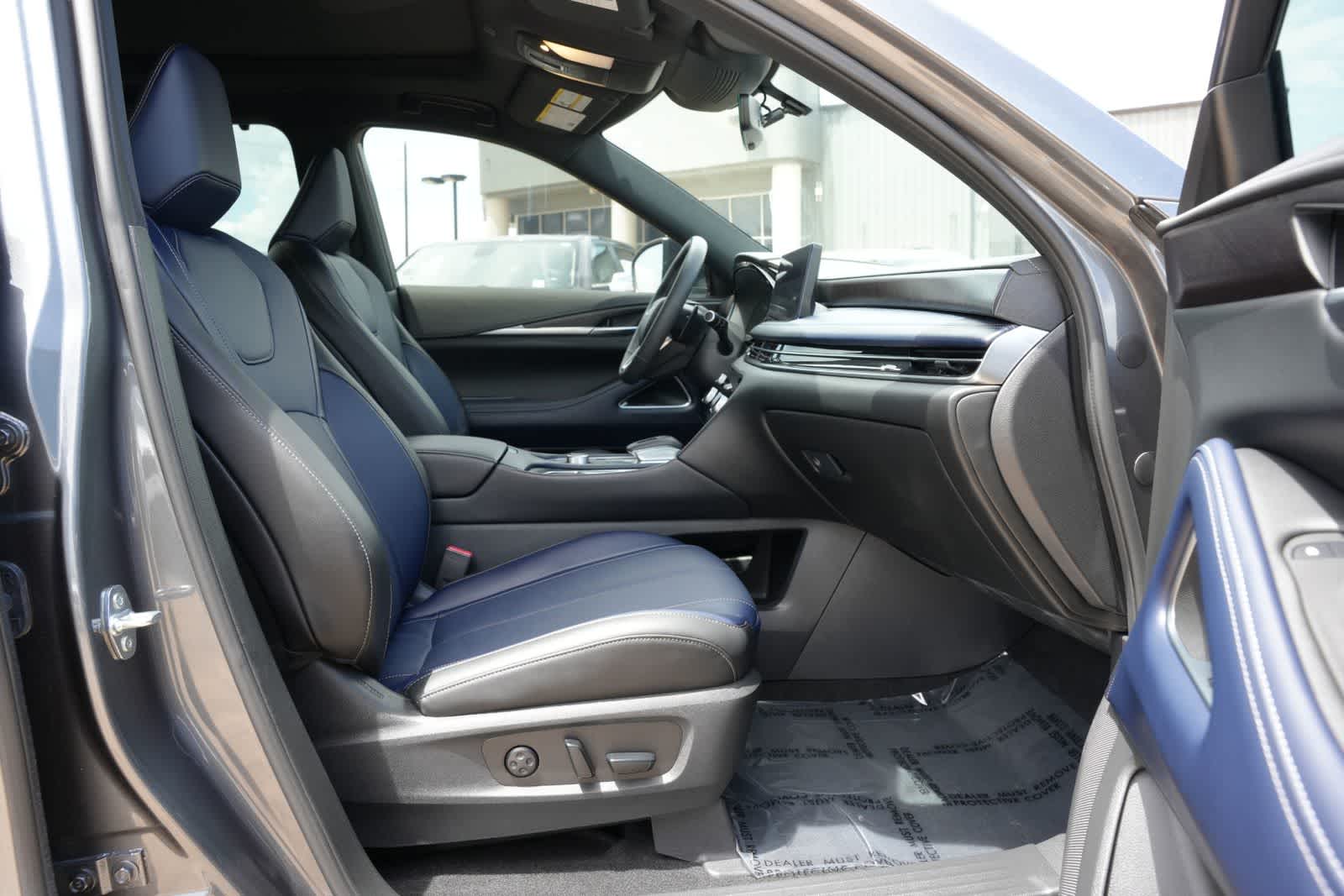 Thumbnail: 2026 INFINITI QX60 - 23