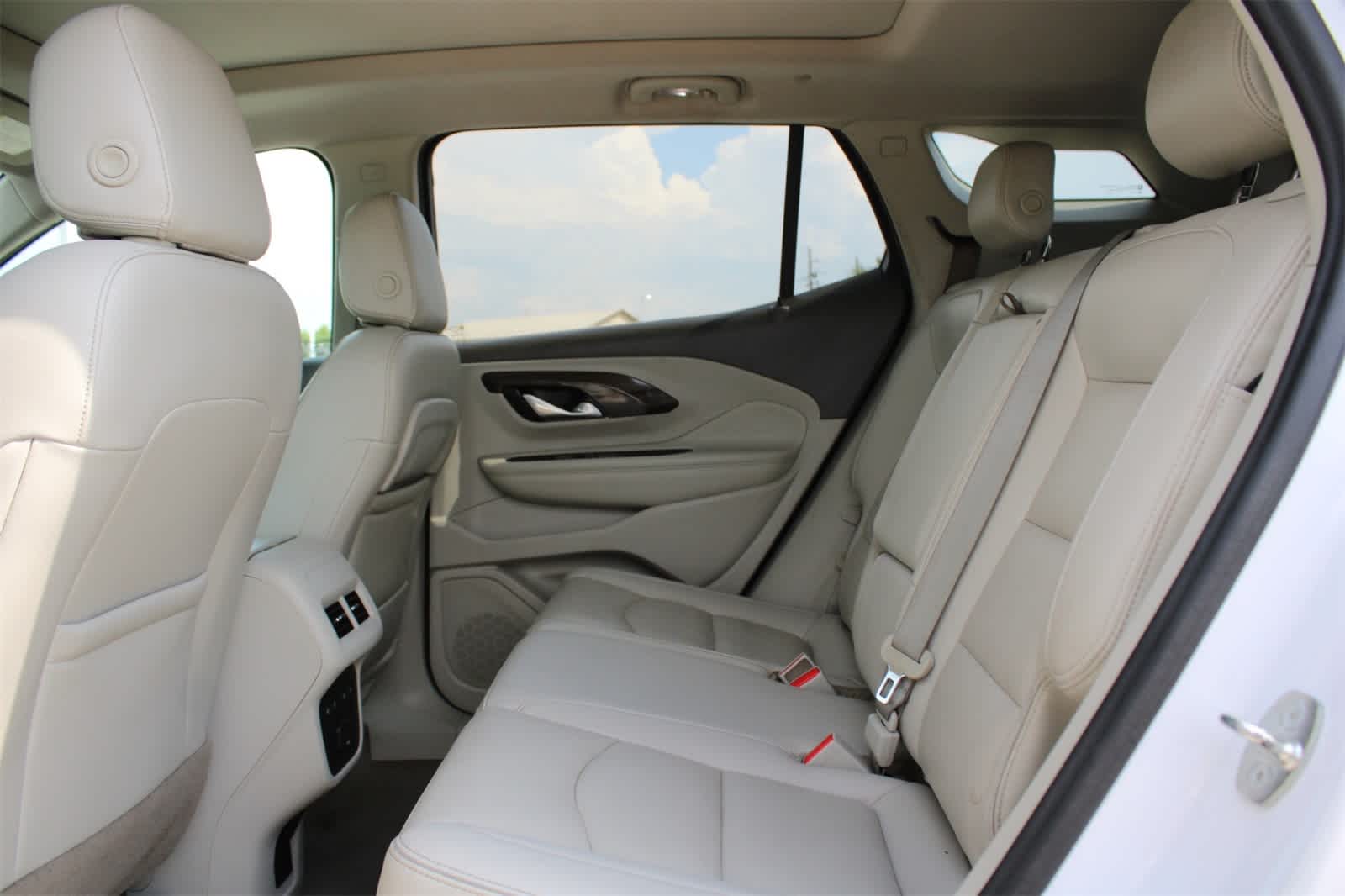 Thumbnail: 2020 GMC Terrain - 21