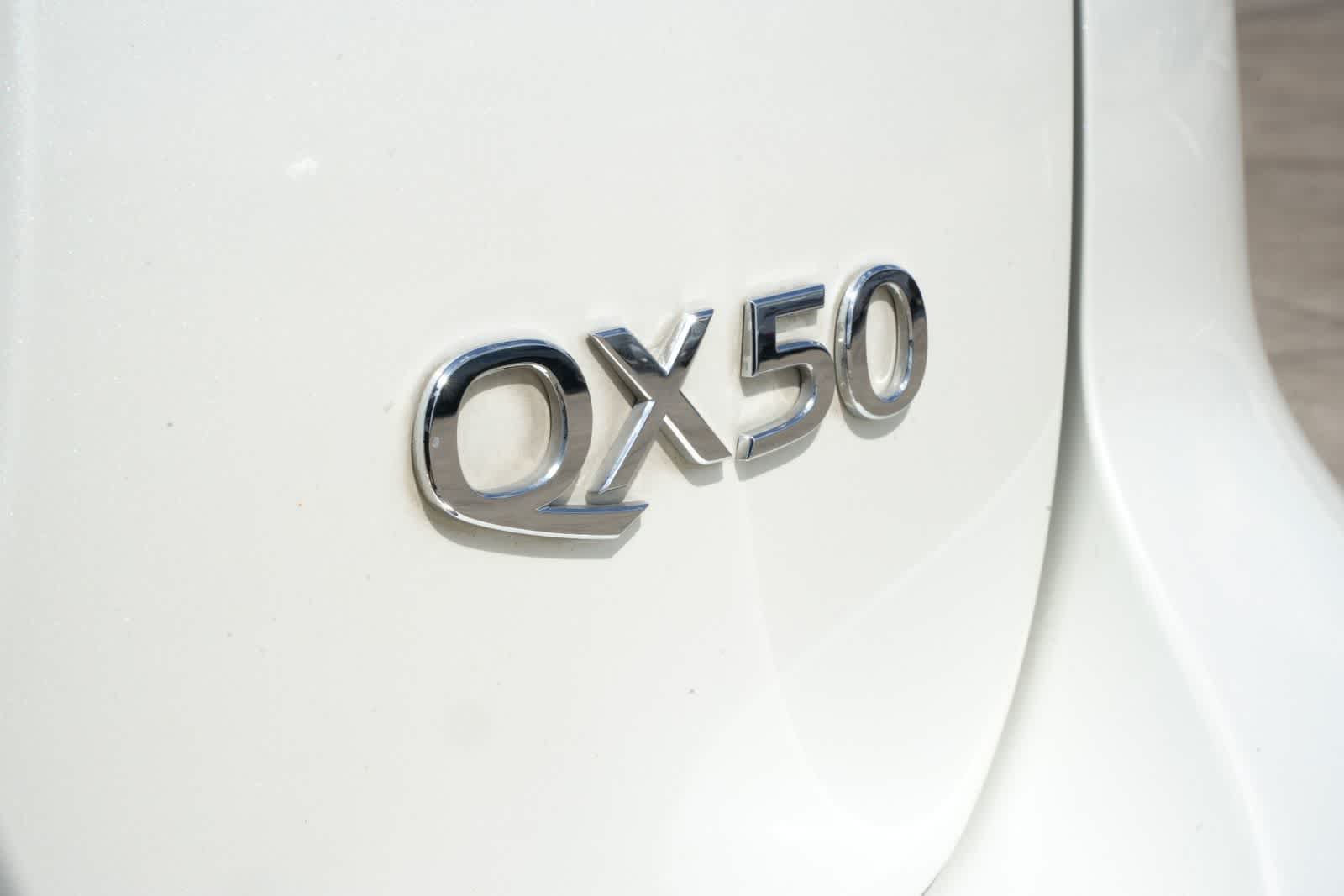 Thumbnail: 2016 INFINITI QX50 - 20