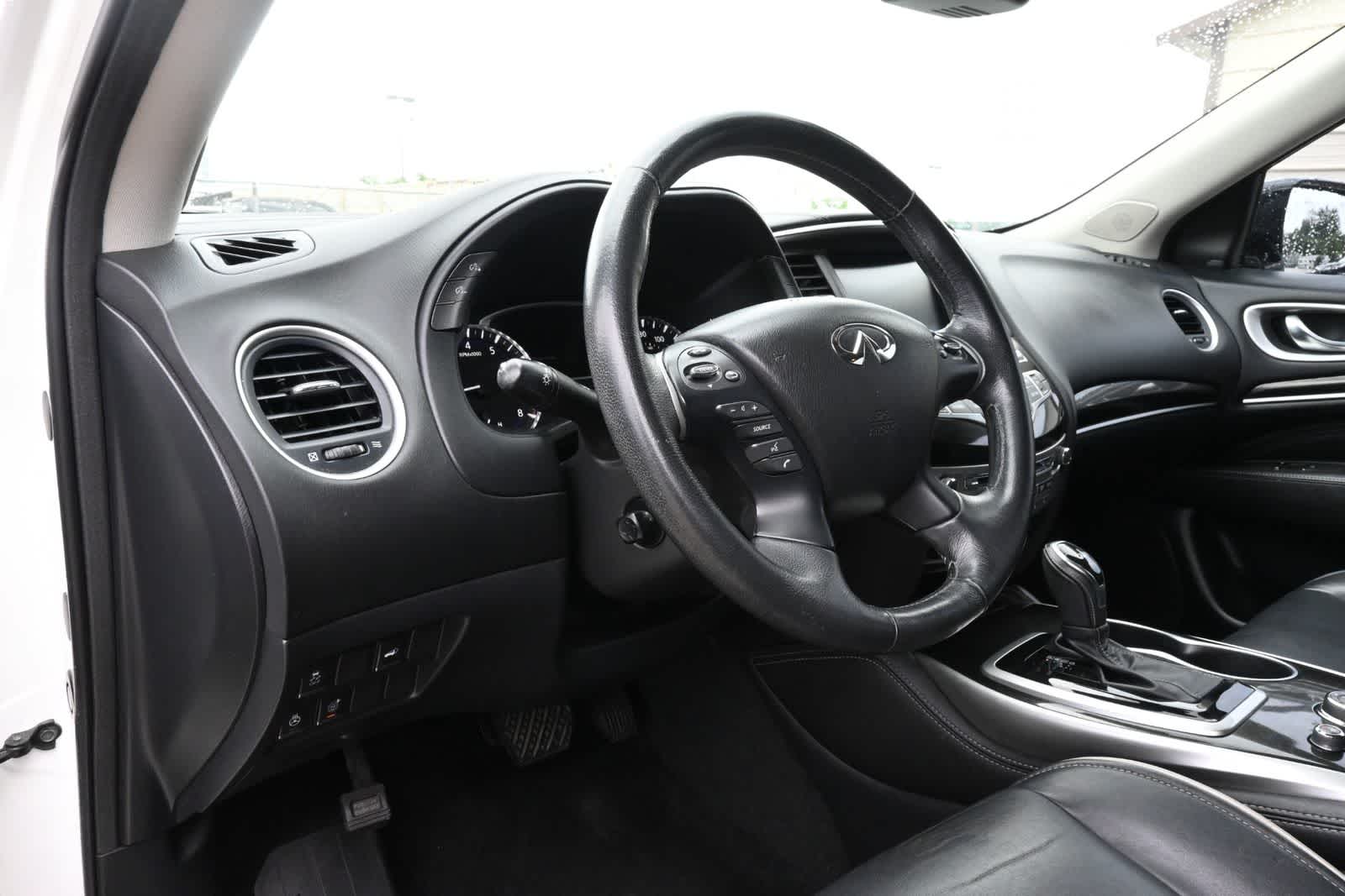 Thumbnail: 2019 INFINITI QX60 - 16