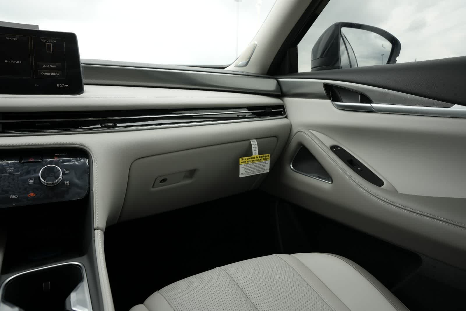 Thumbnail: 2027 INFINITI QX60 - 8