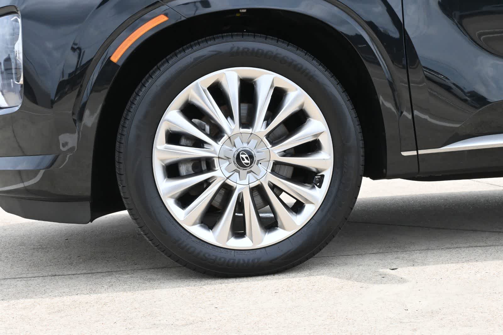 Thumbnail: 2020 Hyundai Palisade - 25