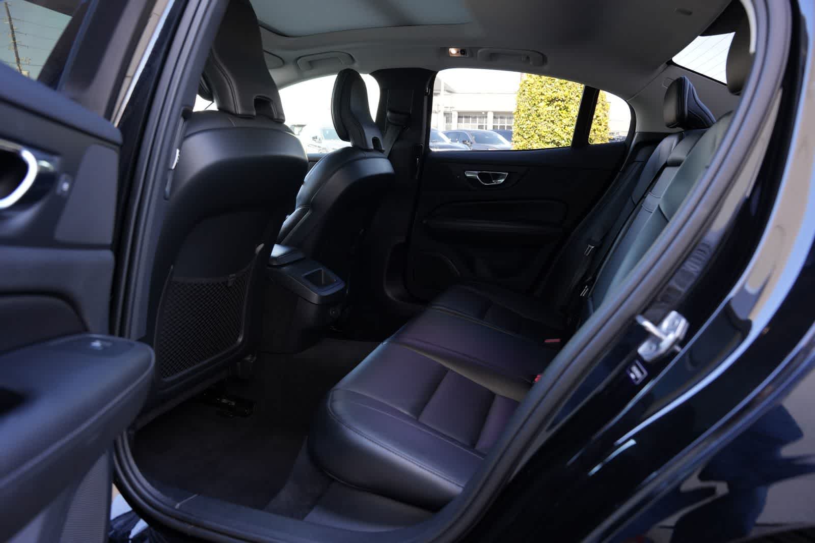 Thumbnail: 2021 Volvo S60 - 19