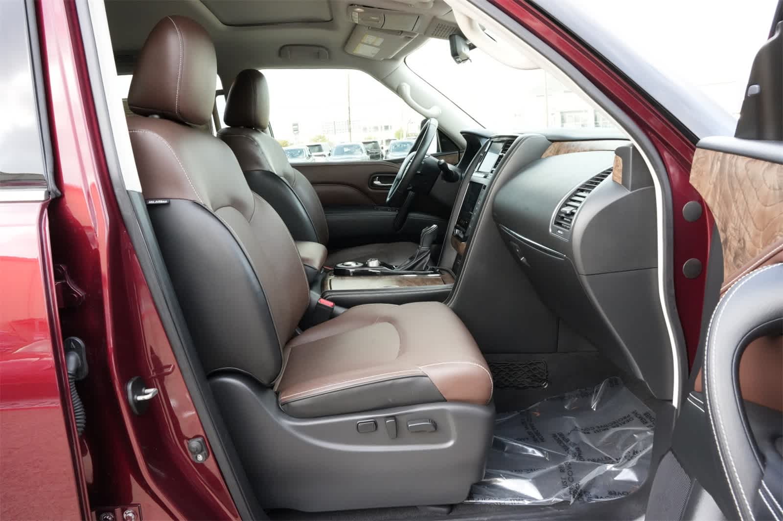 Thumbnail: 2021 INFINITI QX80 - 23