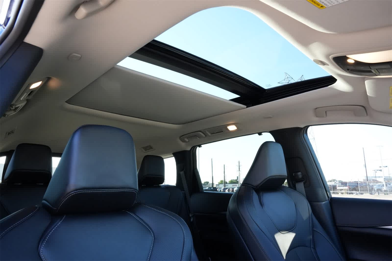 Thumbnail: 2026 INFINITI QX60 - 24