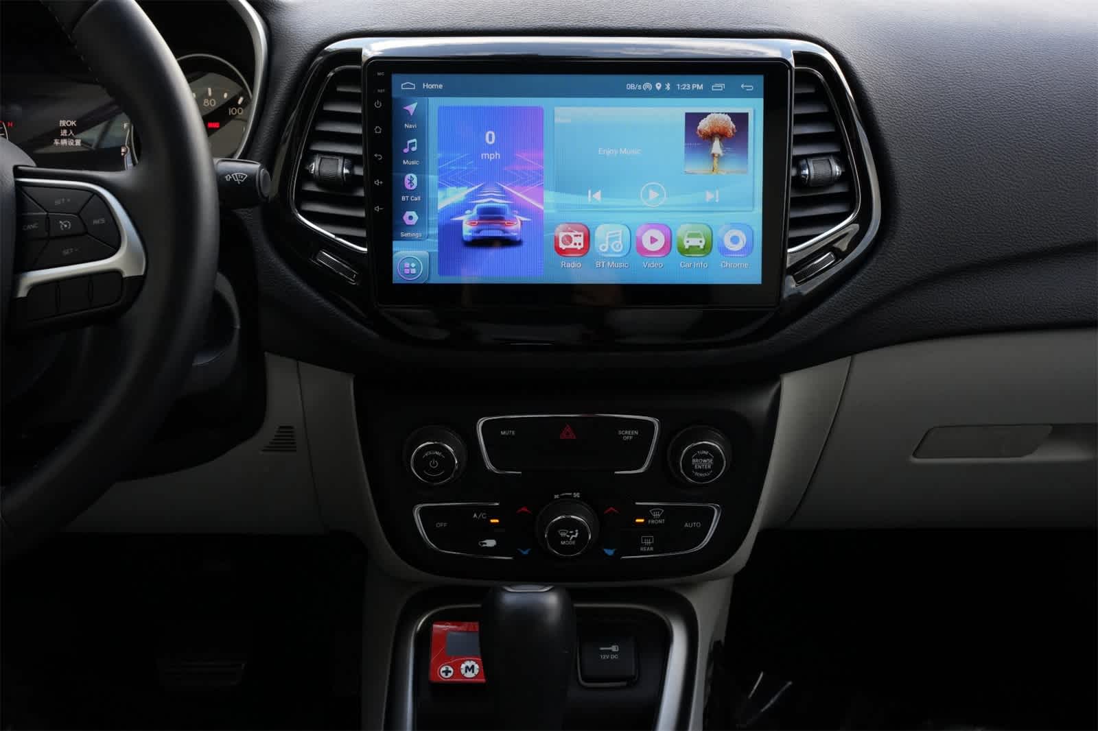 Thumbnail: 2018 Jeep Compass - 13