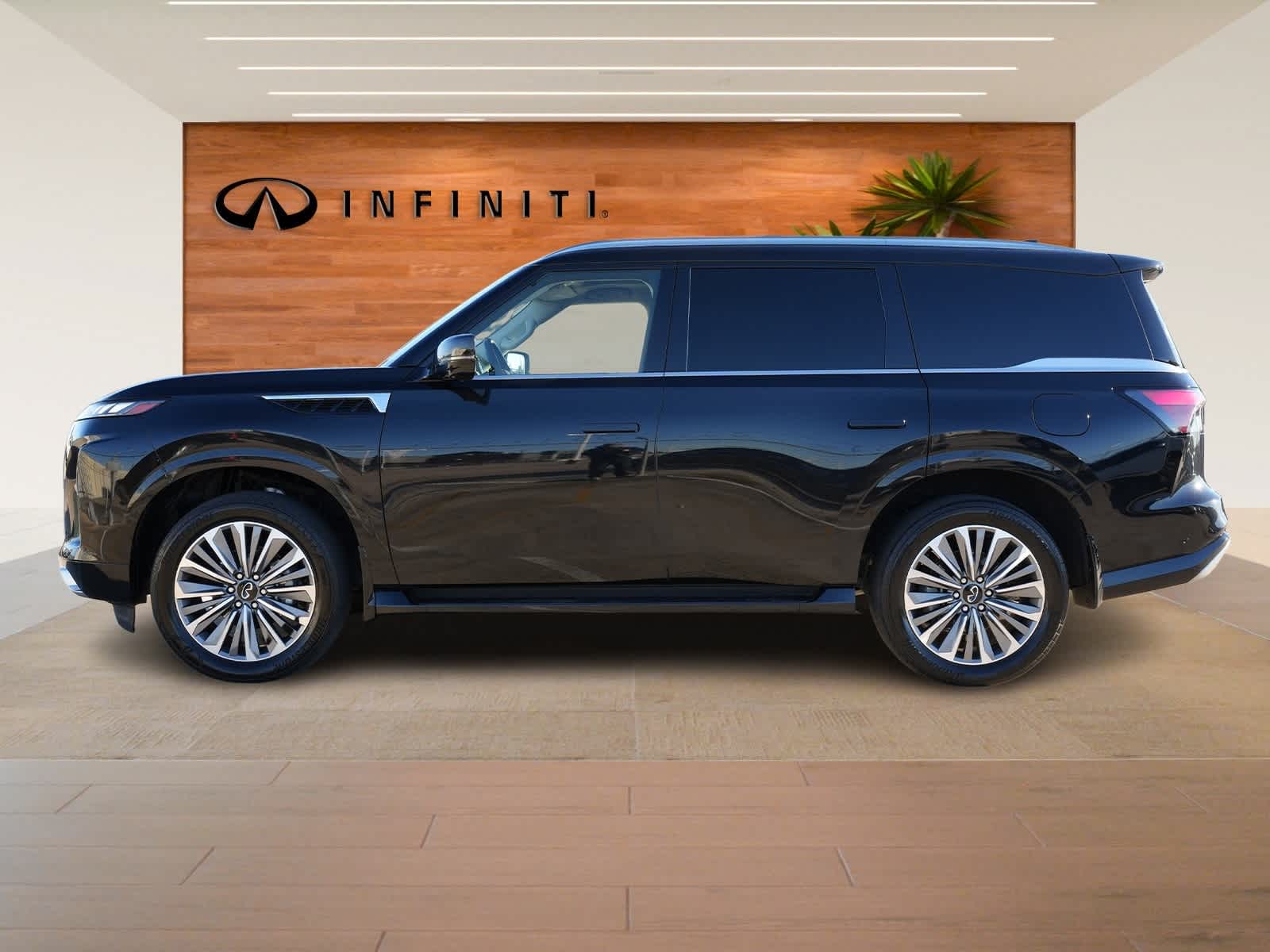 Thumbnail: 2025 INFINITI QX80 - 4