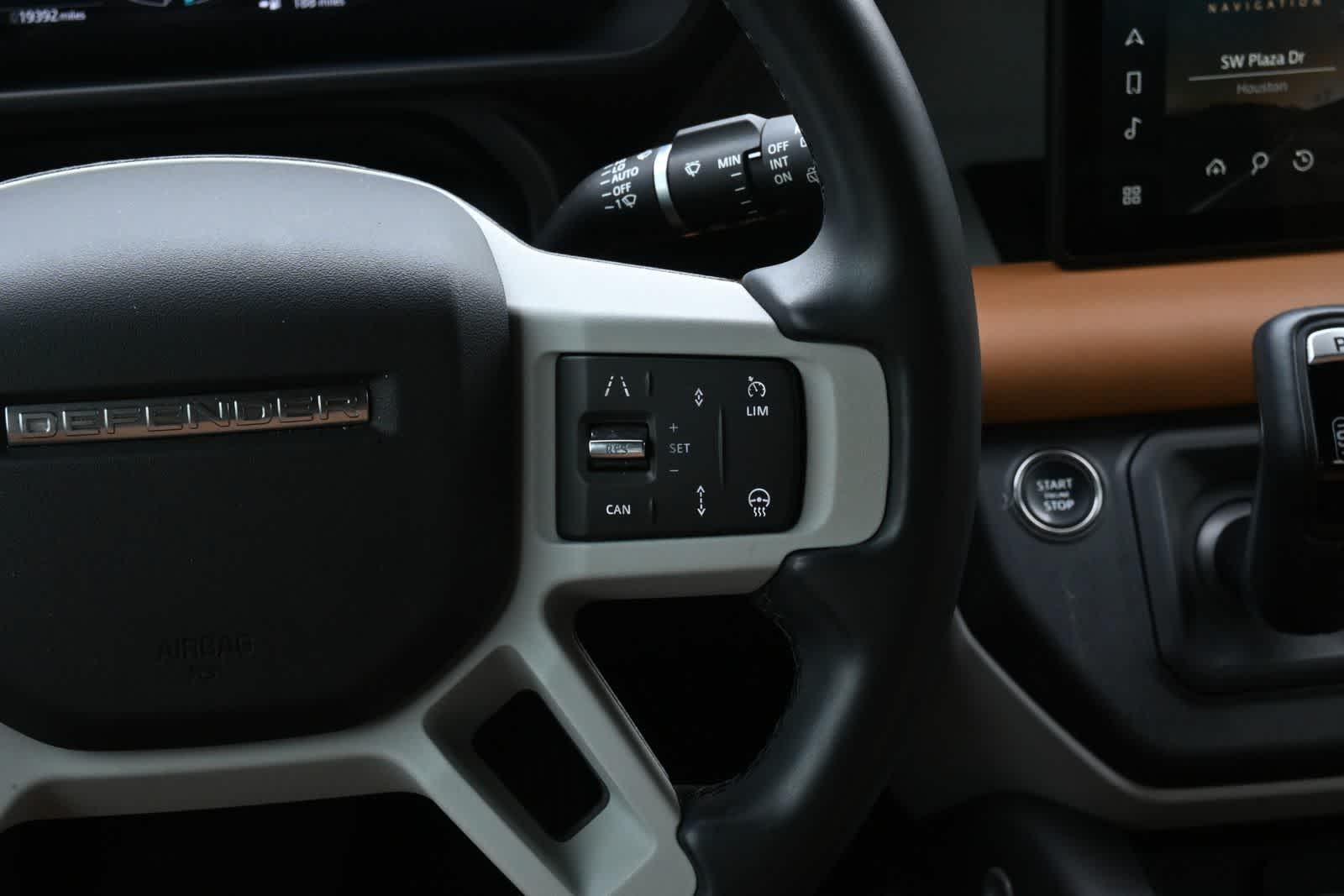 Thumbnail: 2024 Land Rover Defender - 11