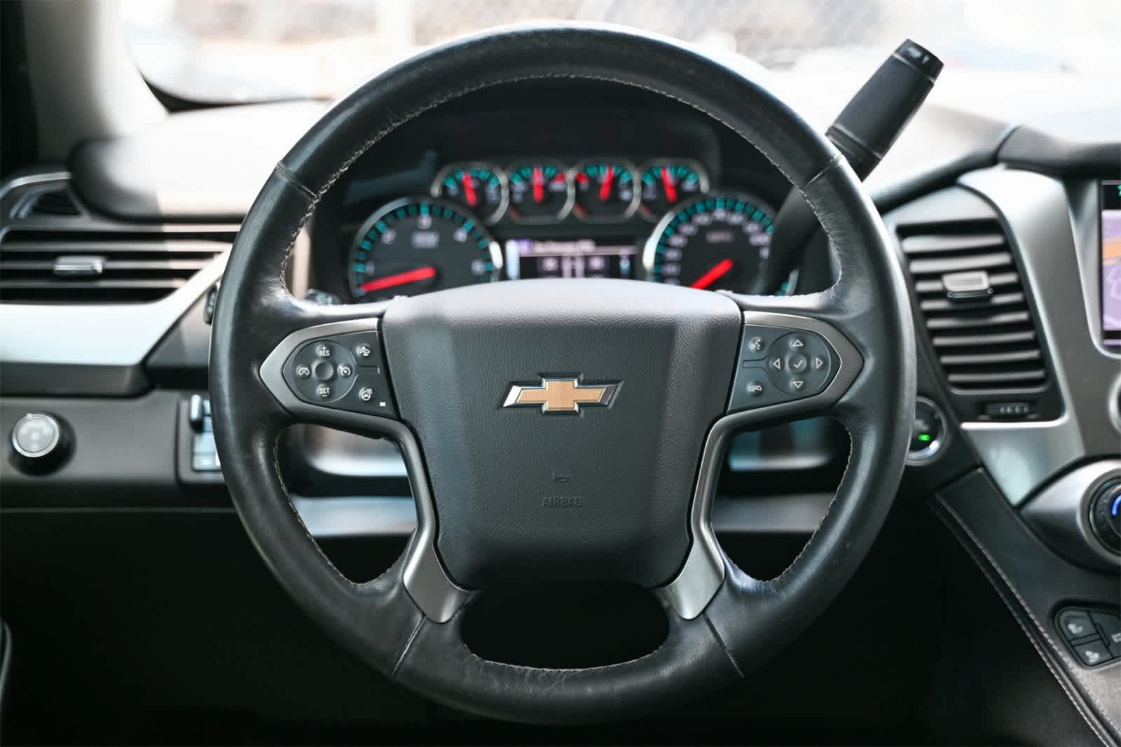 2016 Chevrolet Suburban LTZ 9