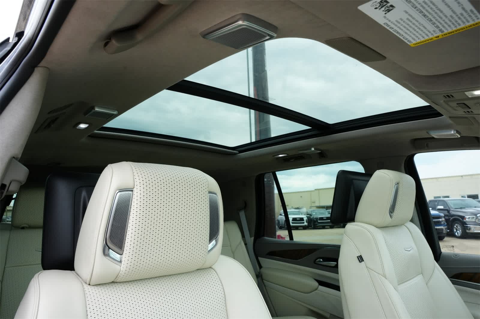 Thumbnail: 2023 Cadillac Escalade - 24