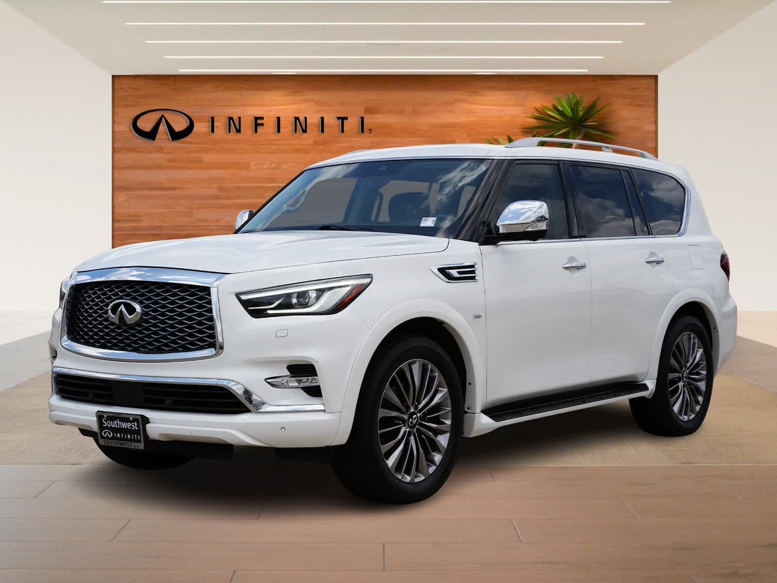 2018 INFINITI QX80  Hero Image