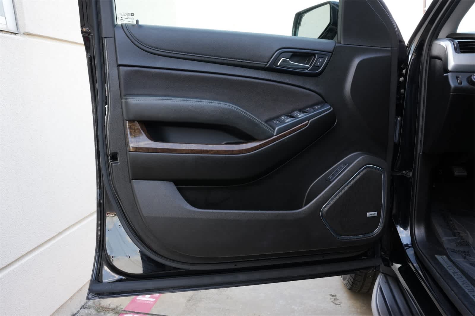 Thumbnail: 2019 Chevrolet Suburban - 18