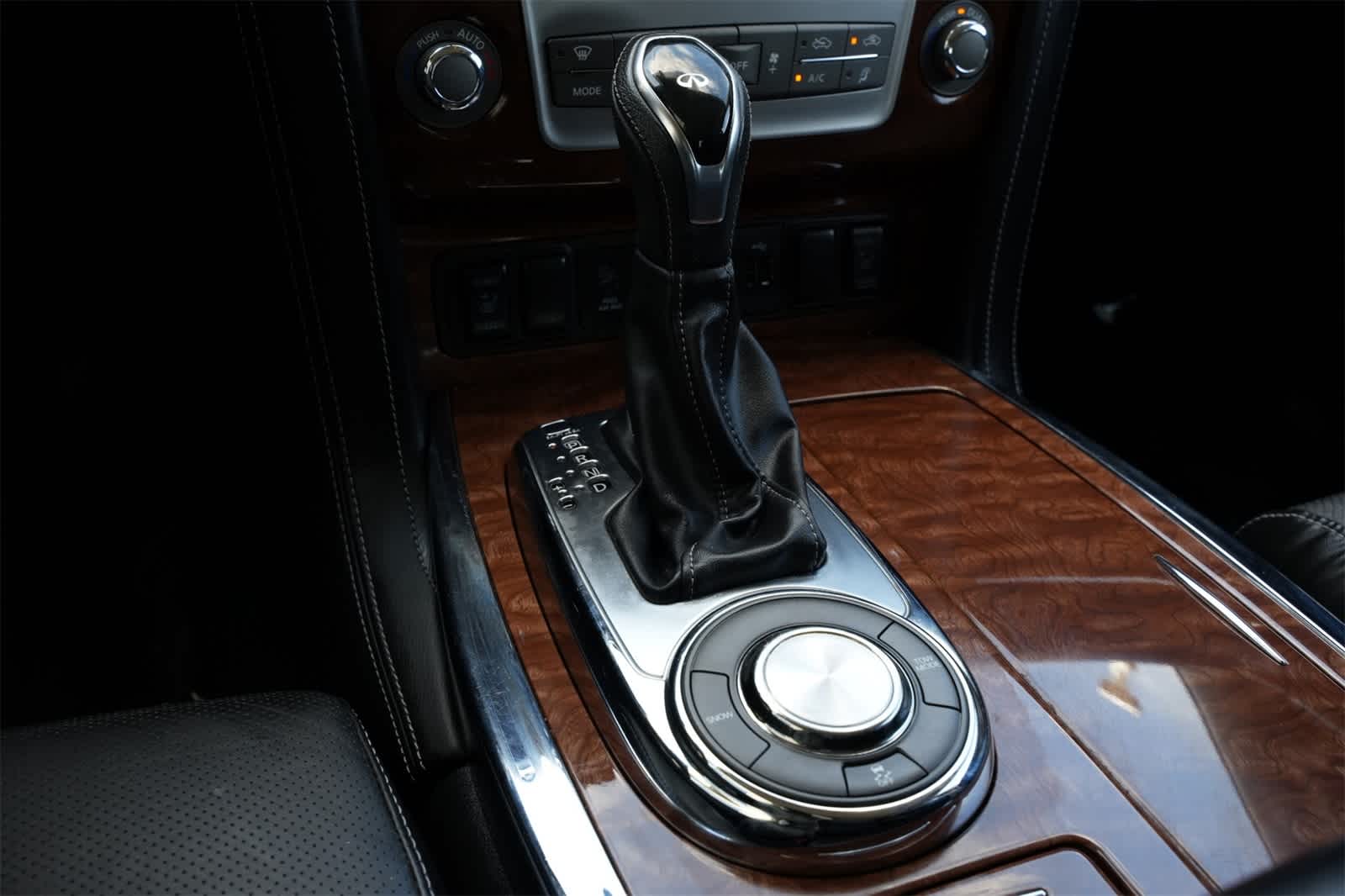 Thumbnail: 2019 INFINITI QX80 - 14
