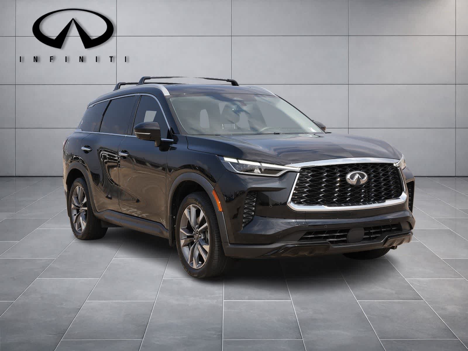 Thumbnail: 2023 INFINITI QX60 - 3