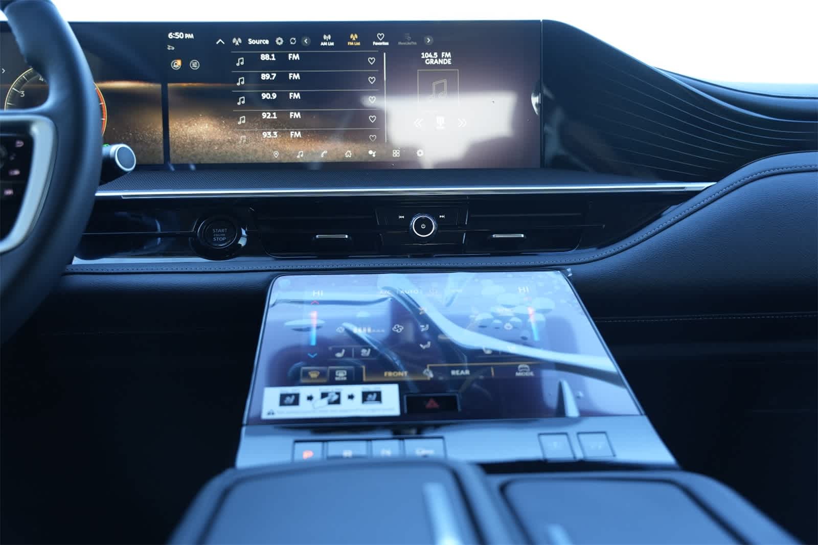 2025 INFINITI QX80 Luxe 12
