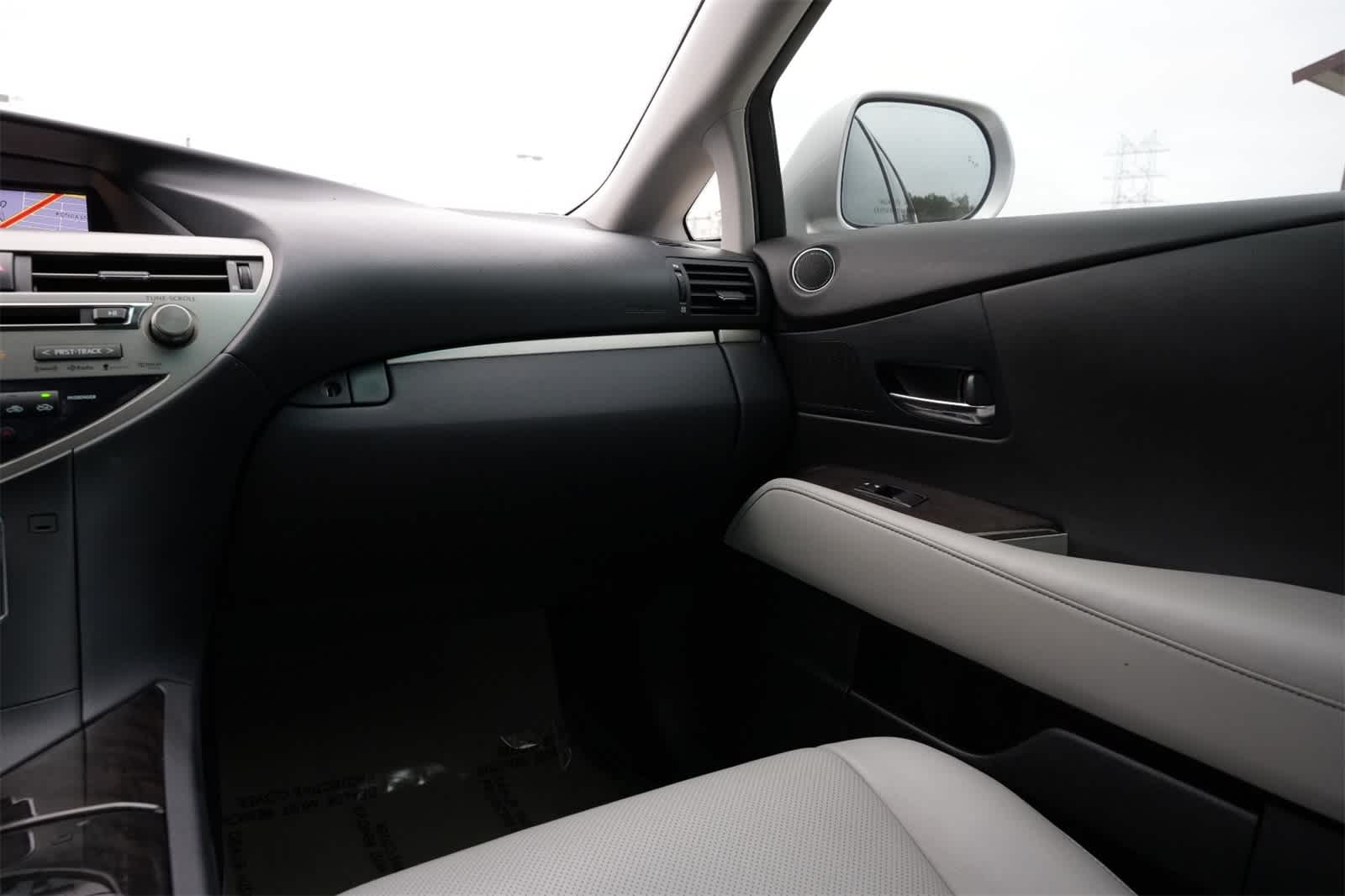 Thumbnail: 2013 Lexus RX - 8