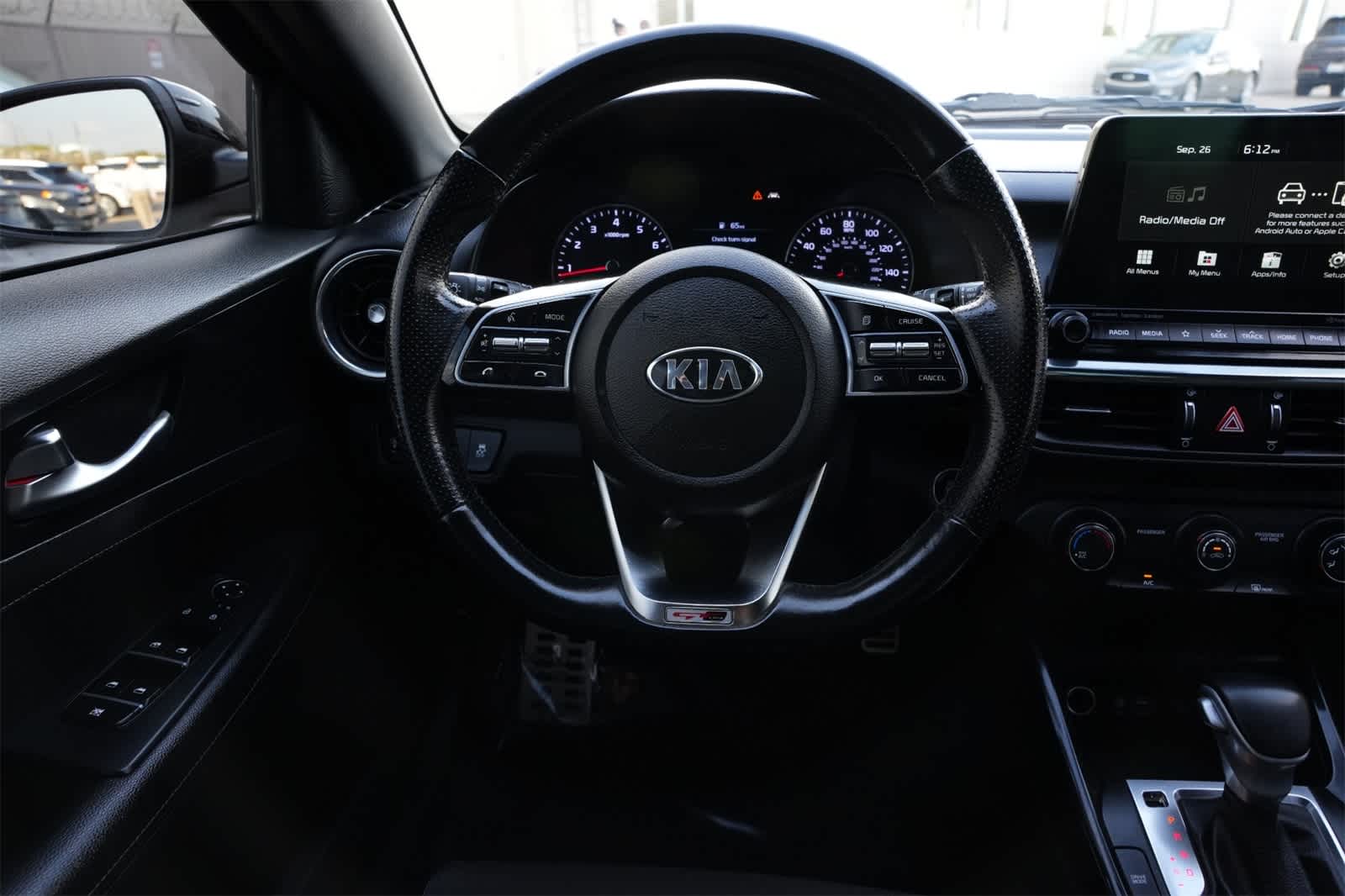 Thumbnail: 2021 Kia Forte - 9