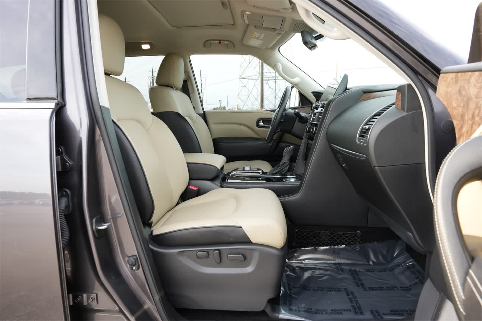 Thumbnail: 2024 INFINITI QX80 - 24