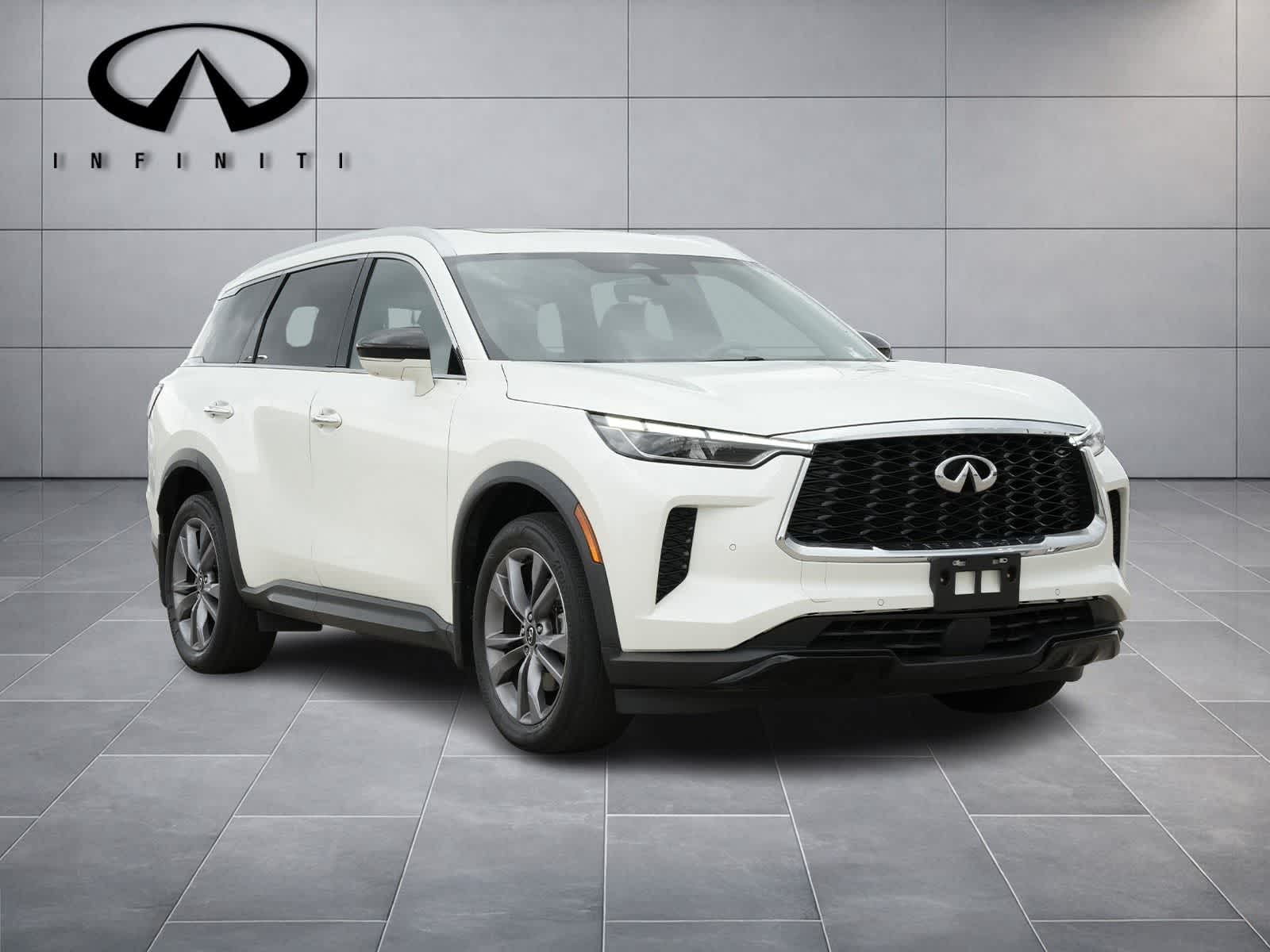 Thumbnail: 2023 INFINITI QX60 - 3