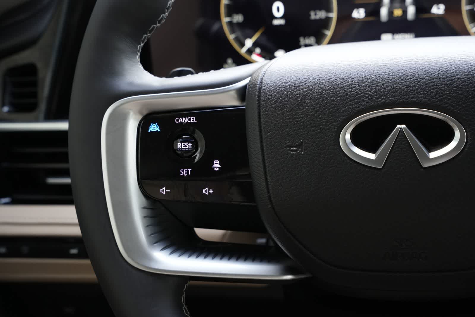 Thumbnail: 2026 INFINITI QX80 - 13