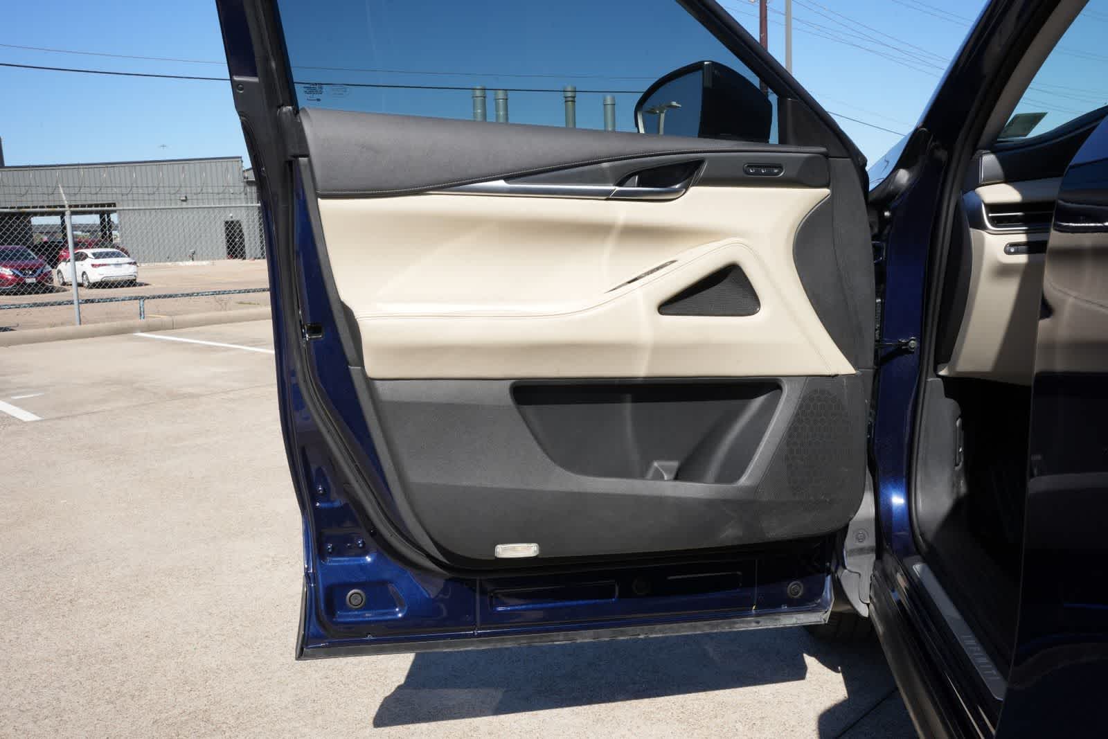 Thumbnail: 2023 INFINITI QX60 - 18