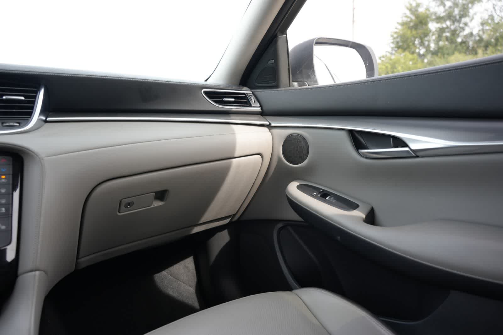 Thumbnail: 2023 INFINITI QX50 - 8